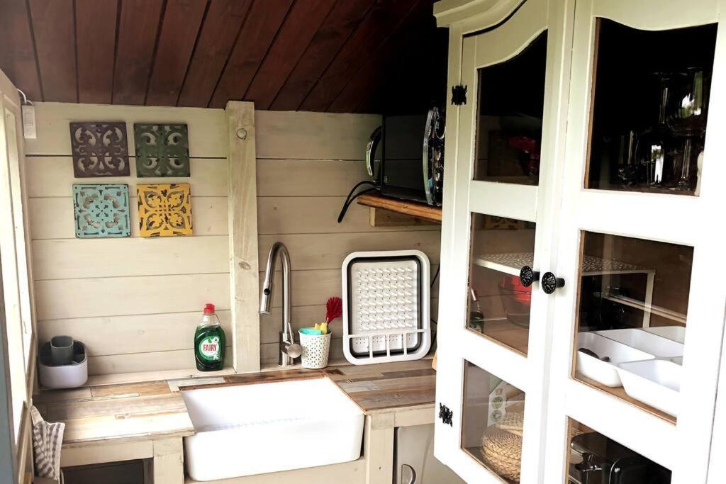 Apartmán Unique Tiny House Near 3 Peaks - The Zedshed Bentham Exteriér fotografie